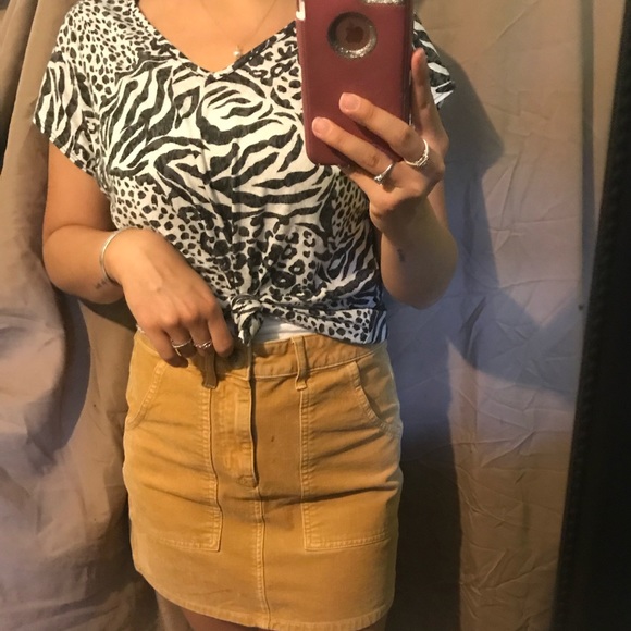 Mixed pattern forever21 vneck - Picture 2 of 5